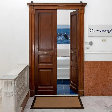 Suitesettepesciolini - Case Vacanze Nemo E Dory Salerno Exterior foto